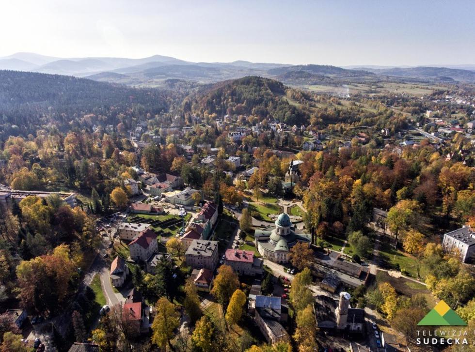 Villa Dom Puchacza W Ladku-Zdroju Lądek-Zdrój Exterior foto